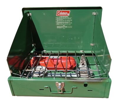Vintage Coleman 425E499 Green Wind-Blocking Liquid Fuel Two Burner