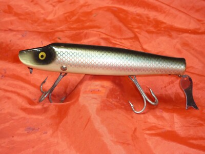 Vintage Heddon Flap Tail Wooden Musky Lure Clean 7