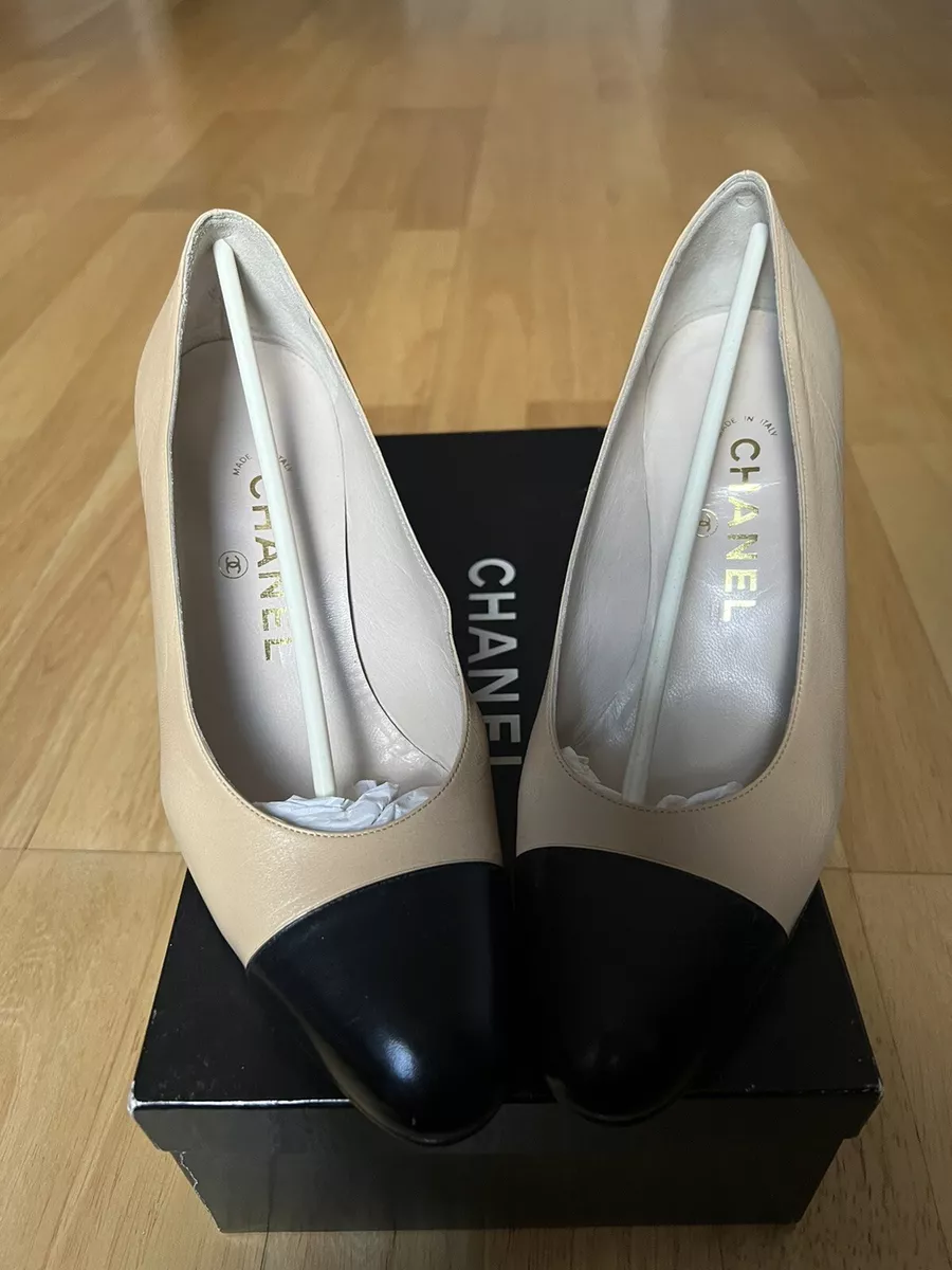 Chanel two toned shoes size 36.5