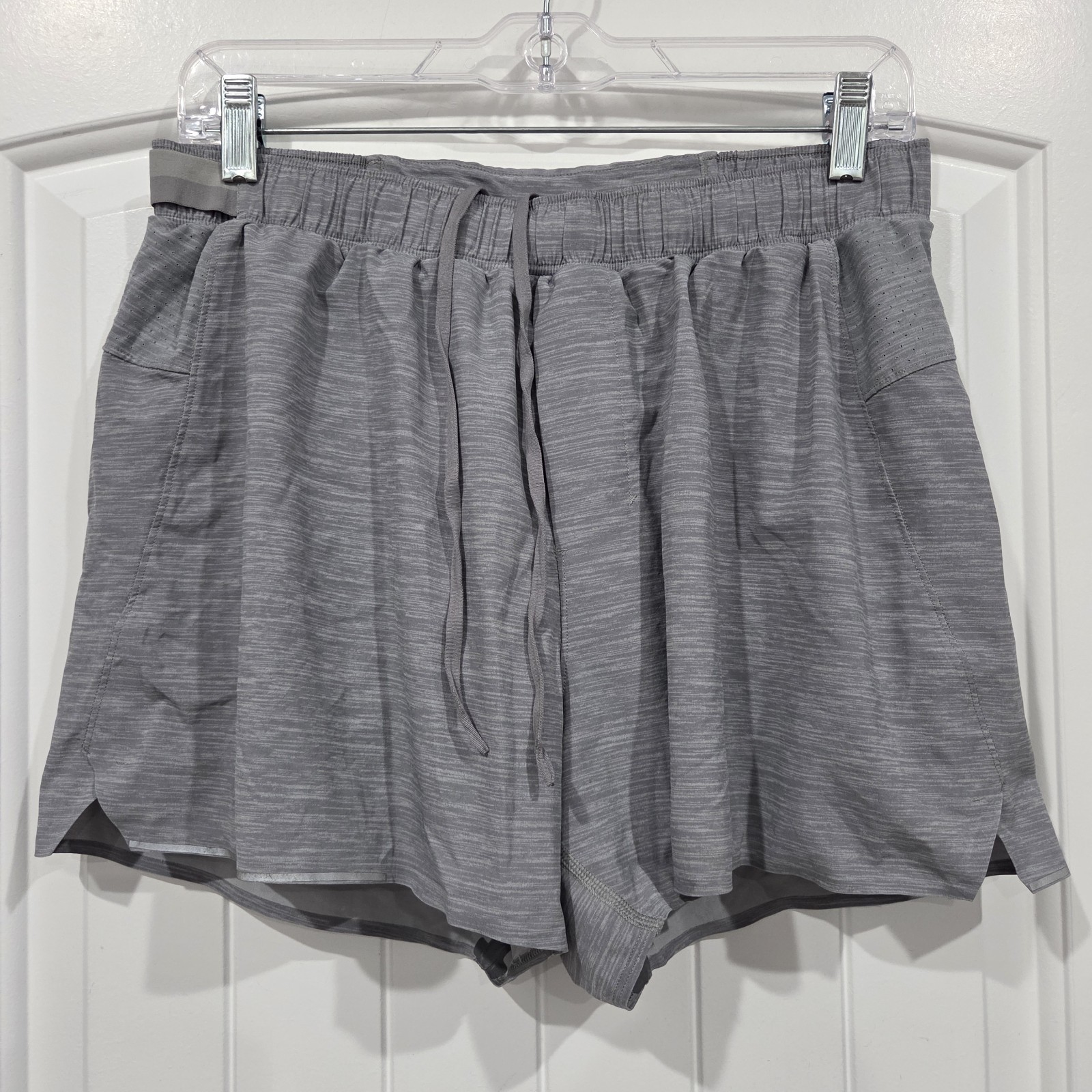Lululemon Shorts Mens Large Gray Surge Lined Jersey Training Gym Performance