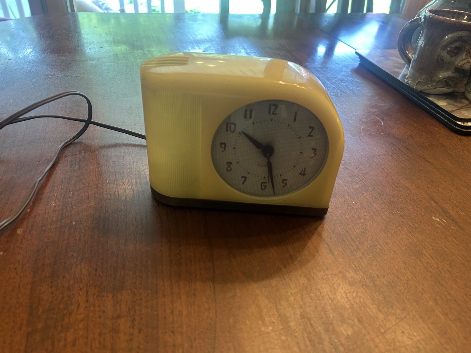 Vintage Westclox Moonbeam Lighted Alarm Clock S5-J Yellow Bakelite **VIDEO**