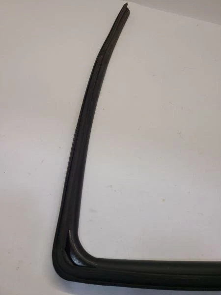2009 2010 2011 Dodge Journey RH Right Rear Passenger Door Moulding Seal   - Image 3 of 4