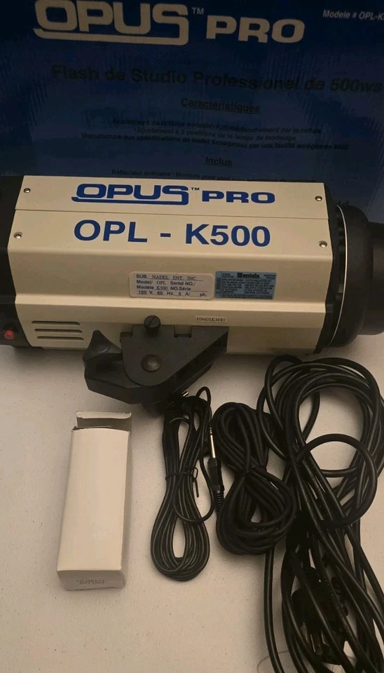 Luz de iluminación para fotografía Opus Pro OPL-K500 con bombilla y cables Foto 3 de 3