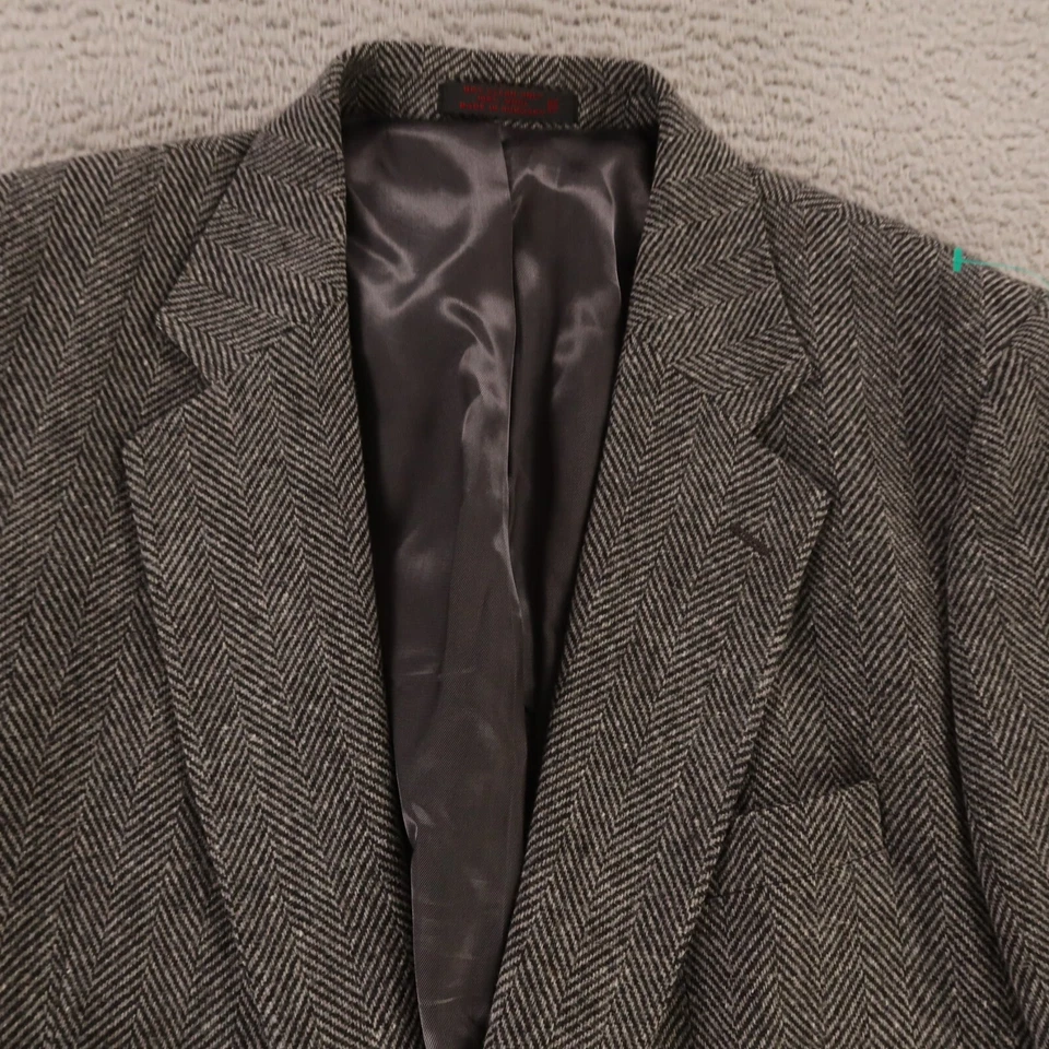 VTG Tweed Jacket M MT Gray Black Herringbone 100% Wool Blazer Sport Coat 43L - Image 2 of 4