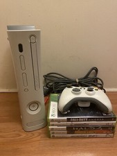 Microsoft Xbox 360 + Controller + 5 Games