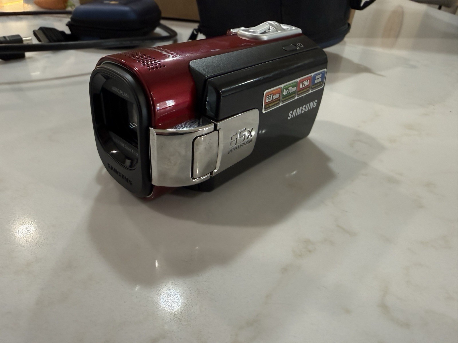 Tested. With Untested Cannon Camera With Tripod Stand ￼