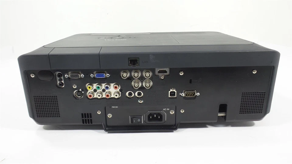 ViewSonic PJ1173 Large Venue Projetor - 5000 Lumens - Lamp Timer : 1080 Hours - Image 3 of 4