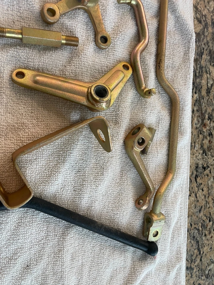 Caja de transferencia de transmisión Toyota Land Cruiser FJ40 3 velocidades piezas diversas OEM Foto 3 de 4