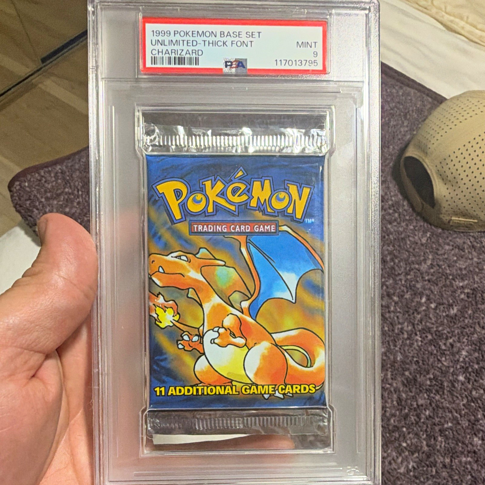 PSA 9 1999 Pokémon Base Set Unlimited Thick Font Charizard Art Pack
