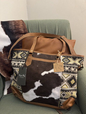Myra Bag Hair-on Hide Aztec Western Large Tote, Zip Closure, Double Handles