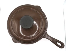Vintage Le Creuset 20 brown cast iron sauce pan with lid.  Marked on bottom USED