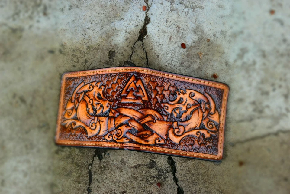 皮革 Viking Dragon 钱包,维京人钱包,雕刻钱包,个性化钱包 — 第 4/4 张图片