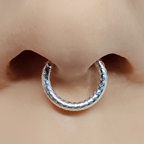 Bague De Nez En Or 10k - Cerceau Fendu 8mm - Jauge 22g (0.6mm) - Neuf Avec étiquettes