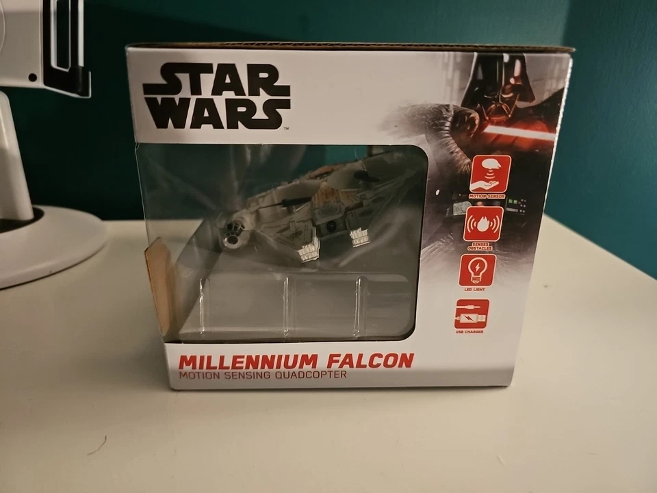 Star Wars Millennium Falcon Motion Sensing Quadcopter - Image 3 of 4