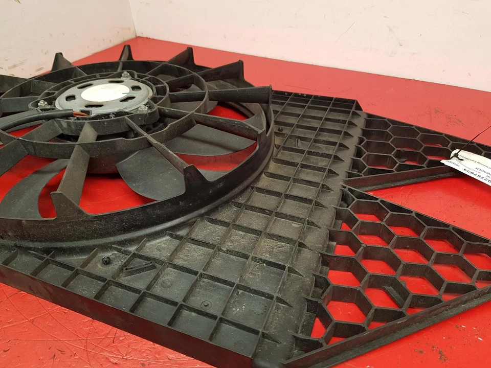 2011 VOLKSWAGEN POLO 1.6L DIESEL COOLING FAN — 第 3/4 张图片