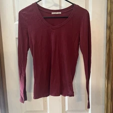 Active Basic Women's V-Neck Shirt Size M Cotton Blend Maroon