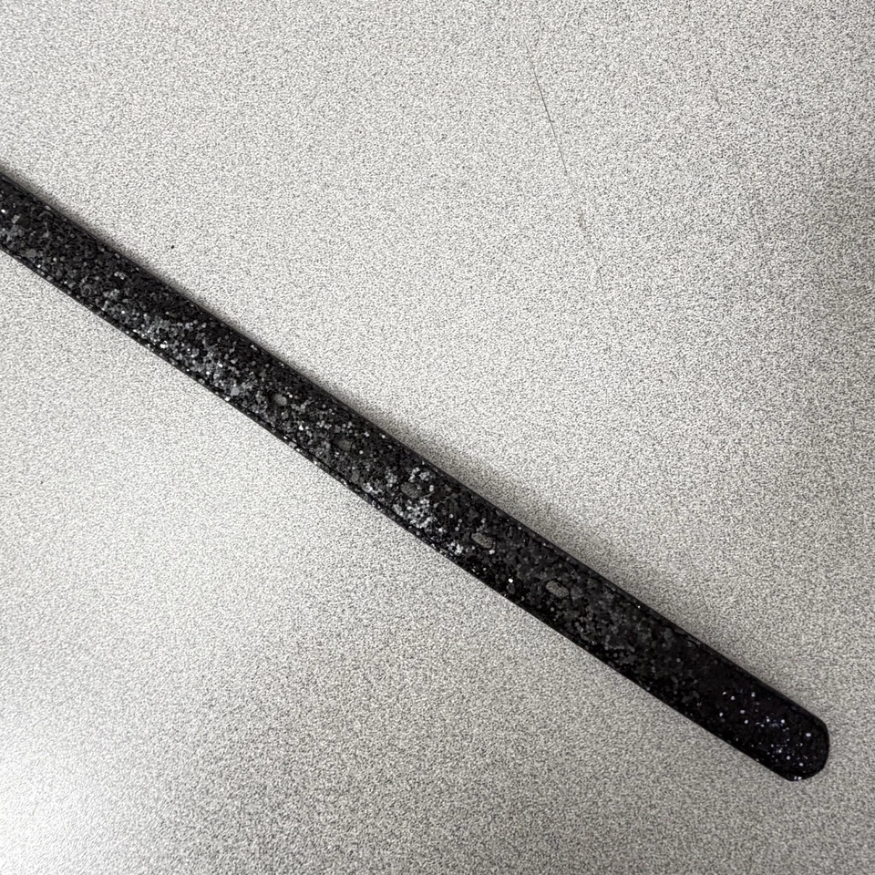 Cinturón de cuero vegano J Crew para mujer pequeño negro plateado hebilla preparación brillo Foto 4 de 4