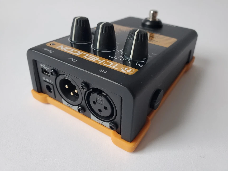 TC Helicon VoiceTone E1 - Vocal Delay & Echo Effects Pedal - Image 3 of 4