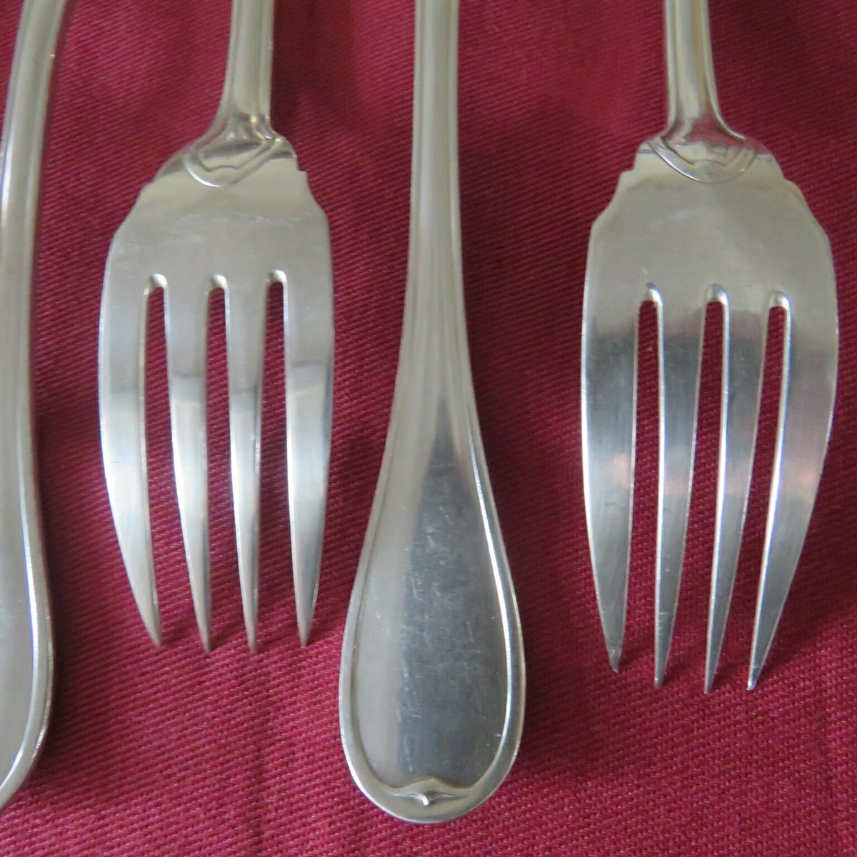 Boulenger, 12 couverts à poisson, 24 pièces, modèle au Filet, métal