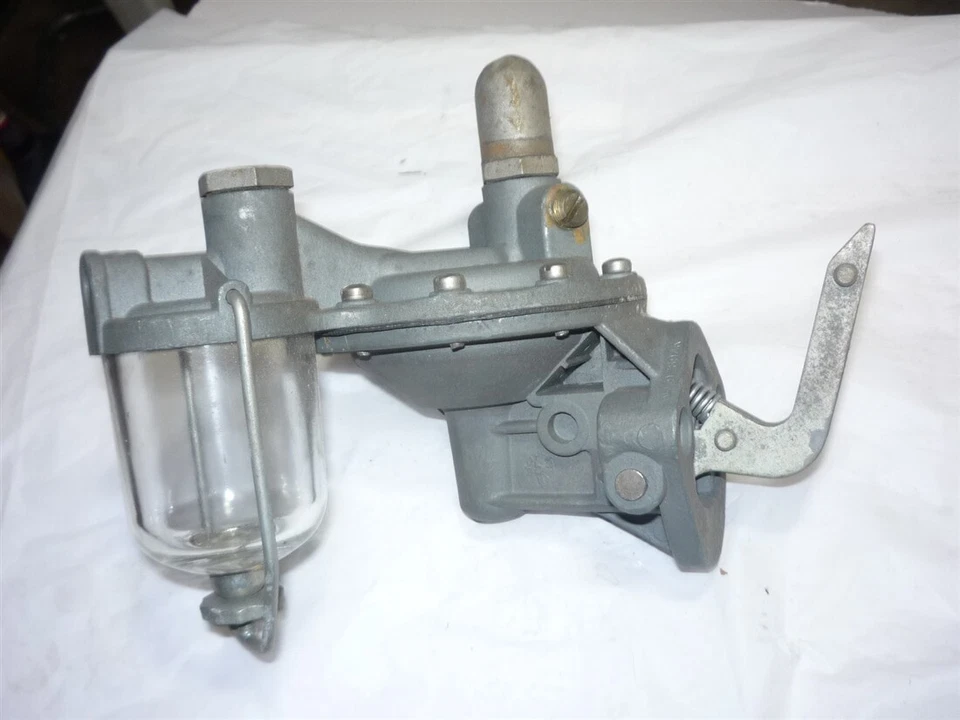 1949 50 51 52 53 dodge truck & Chrysler m49 marine fuel pump 9289 - Image 2 of 2