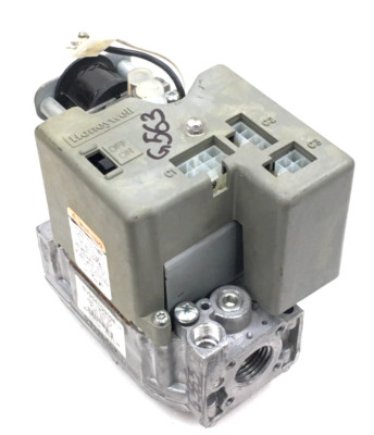 Honeywell SV9541Q3098 2 Stage Gas Valve ICP HQ1013351HW in / out 1/2'' used #G563