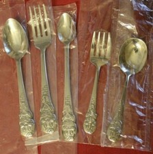 Oneida Stainless HUMPTY DUMPTY 5 Piece Infant Baby Youth Set Community Flatware