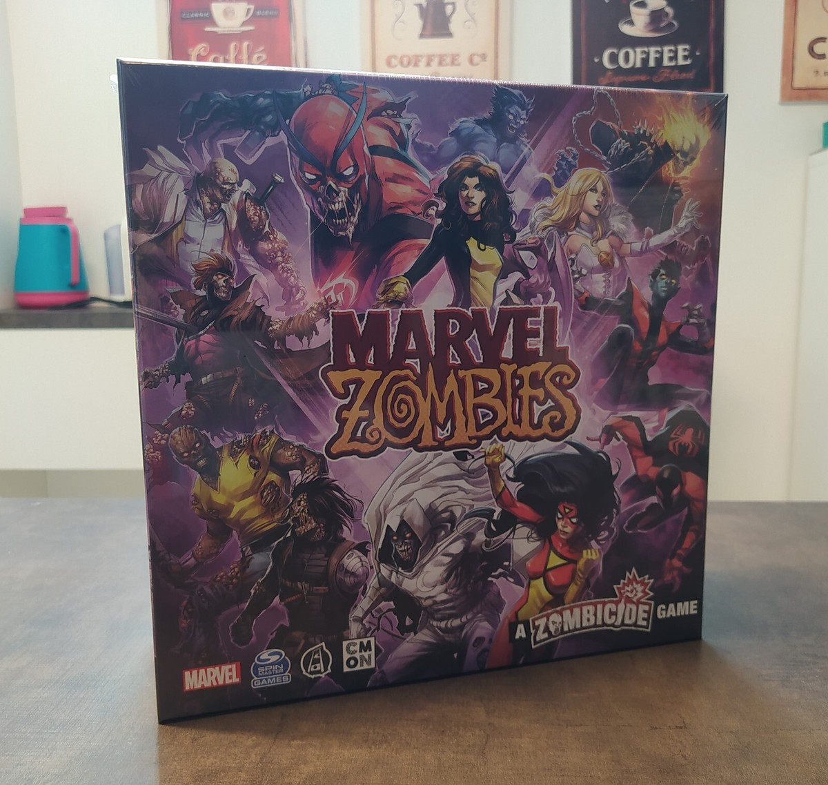 CMON Brettspiele Marvel Zombies - Stretch Goal Promo Box (Kickstarter Box EX/NM) | Acquisti Online su
