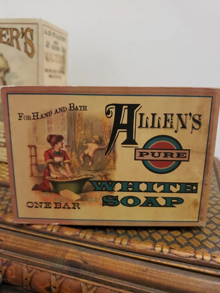 Decoupage cubierto de papel decorativo estilo victoriano Foto 4 de 4