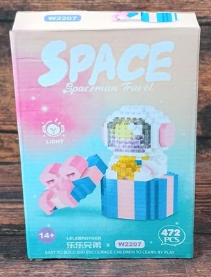 Lele Brother Space Spaceman Travel Building Block Set - 472 Pieces