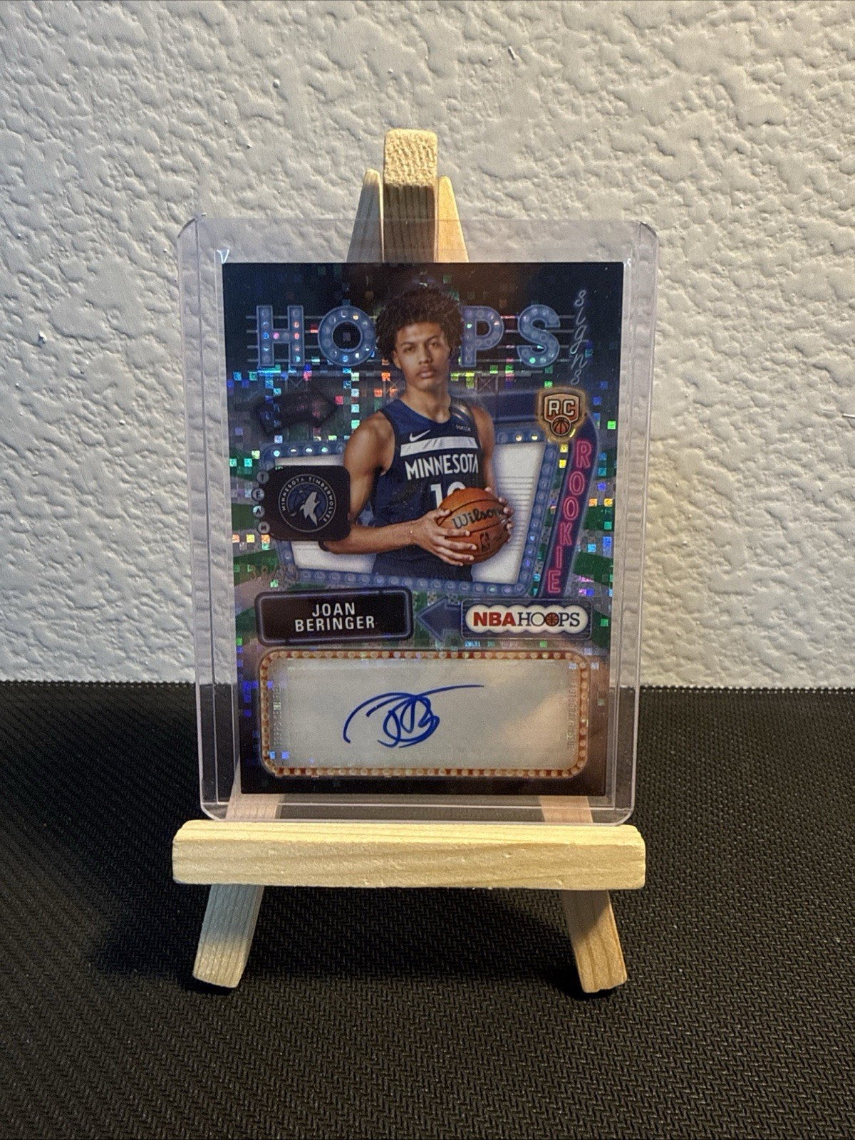 Topps 2025-26 Hoops Joan Beringer RC First Signs Auto HFS-JB /75 Timberwolves
