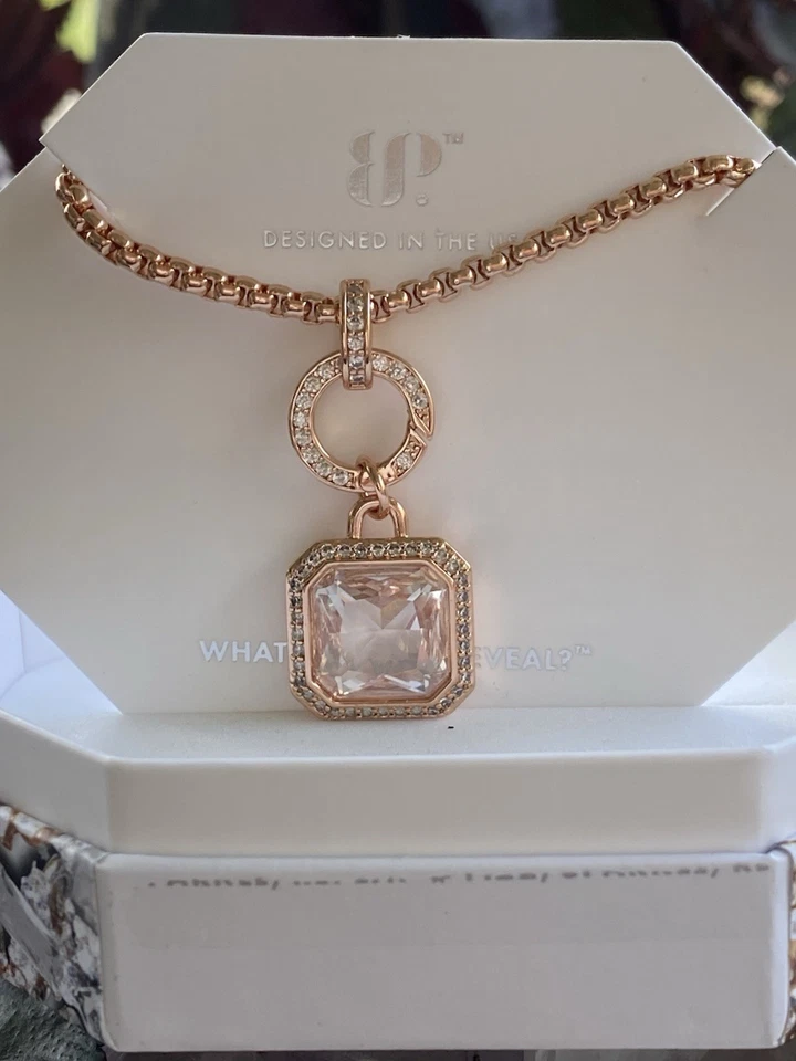 Bomb Party Necklace NK77955 “She’s Blissfully Gorgeous” April 2025 🤍