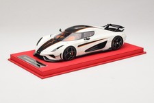 Koenigsegg Regera White with Black Carbon FrontiArt 1:18 | REMC043