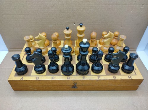 RARE Vintage Soviet Wooden Chess Set, USSR Chess Set Vintage Folding Board 35x35 - Picture 4 of 18