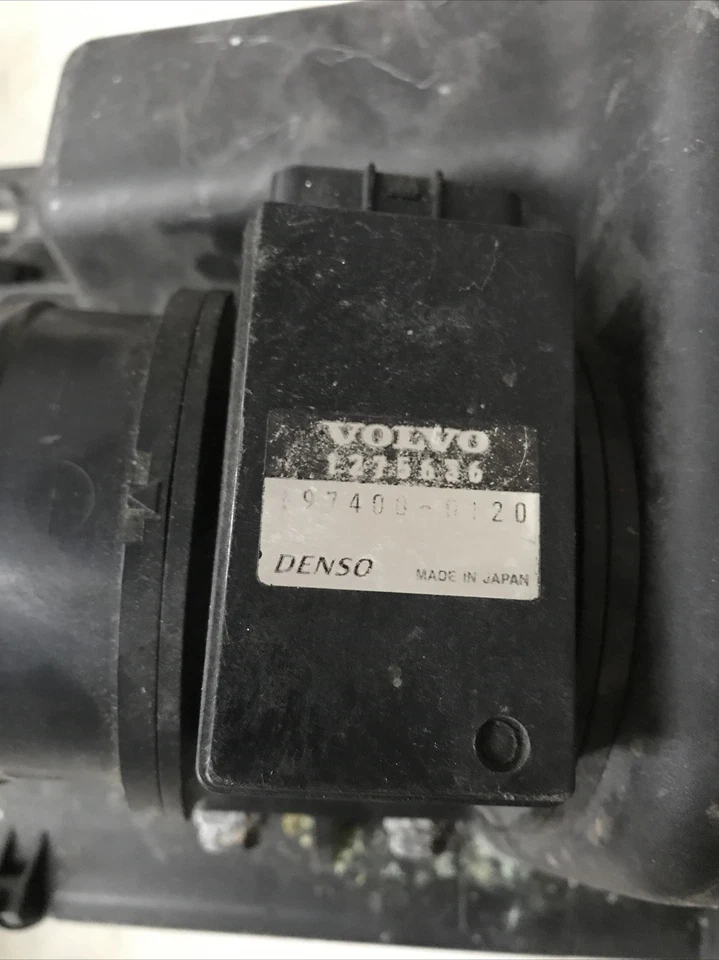 VOLVO S70 V70 1997-2000 2.4 CAJA FILTRO AIRE 9125215 OEM caja filtro aire Foto 3 de 4