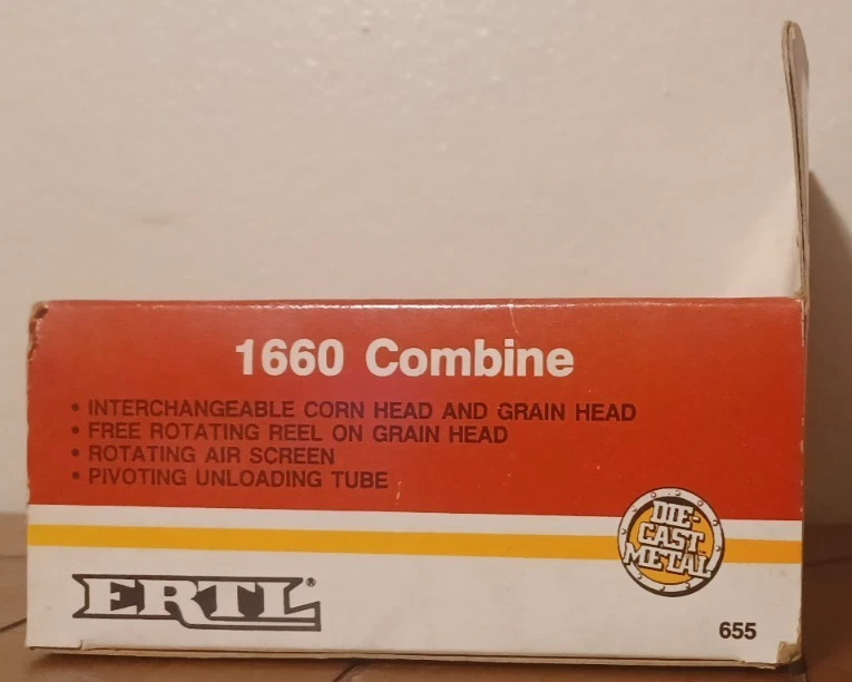 ERTL - Case IH 1660 Axial-Flow Combine, New (1/64 - 1988 Copyright) - Image 3 of 4