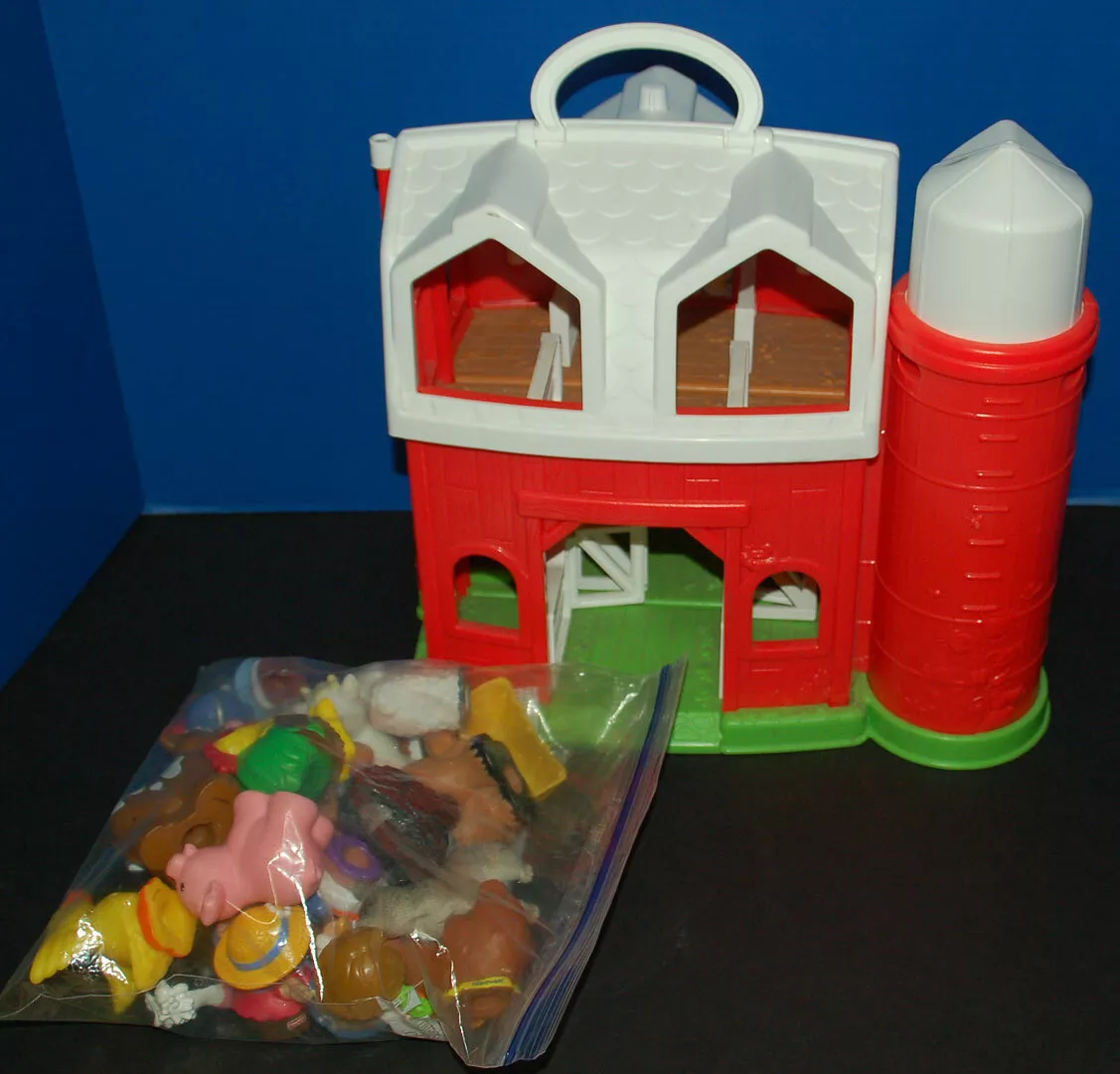 FISHER PRICE LITTLE PEOPLE ANIMAL FRIENDS FARM BARN w SOUND and EXTRA FIGURES