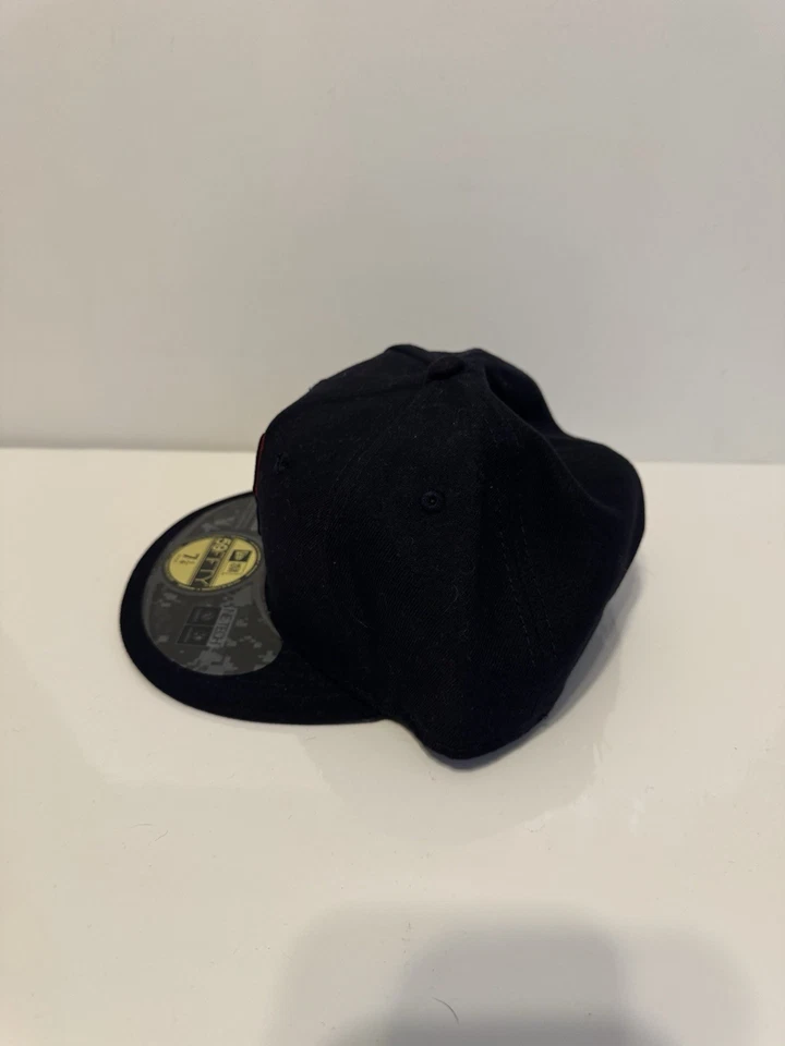 New Era Boston Red Sox Stars And Stripes 2012 59FIFTY Fitted Hat Size 7 1/4 - Image 3 of 4