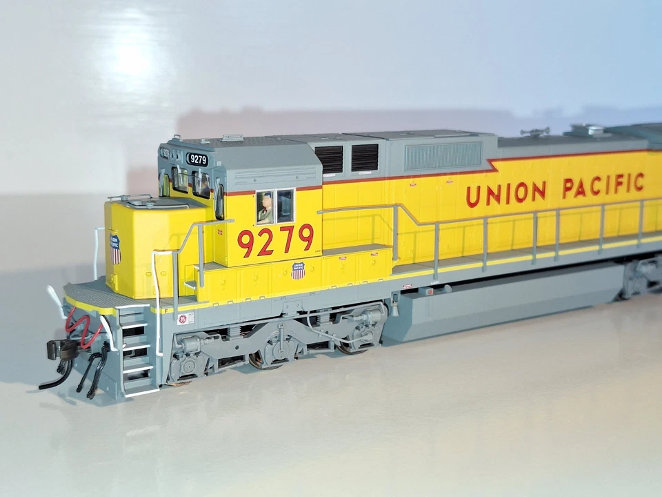 Atlas 9664 DCC & QSI Sound, Union Pacific Dash 8-40C. As New cond.HO scale.Boxed - Image 4 of 4