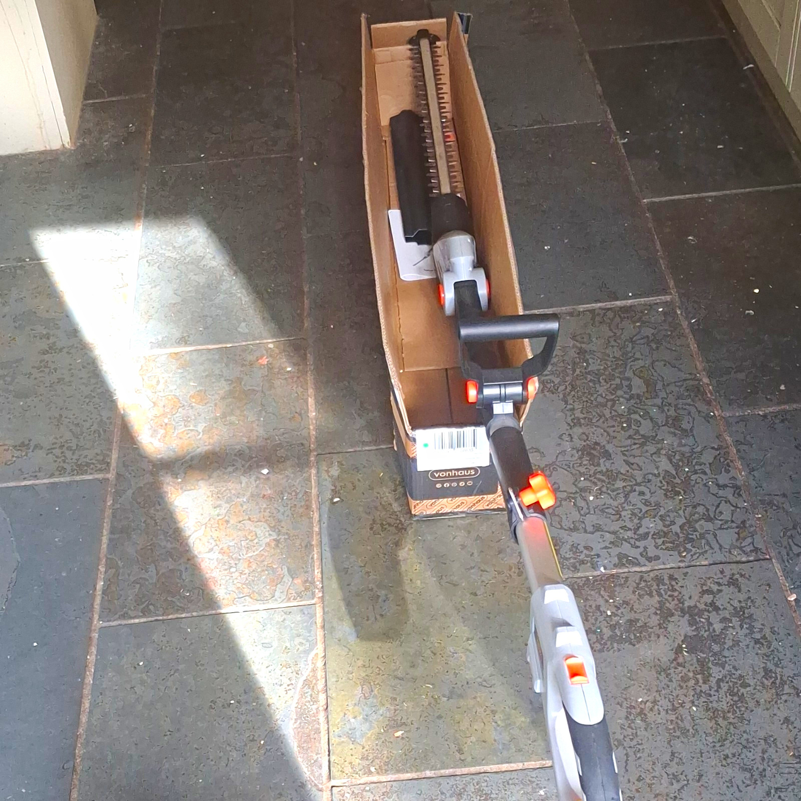 New VonHaus Cordless Electric Long Reach Hedge Trimmer Grey/Black/Orange