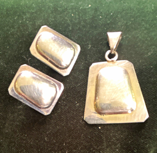 Signed Sterling Silver 925 Jewelry Set Pendant & Earrings No Stone Silver