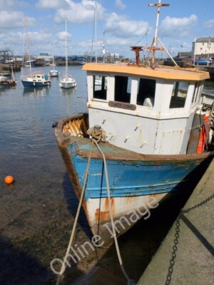 Foto 6x4 Lucy Lou in Brixham Forschung legt nahe, dass dieser Trawler, gebunden u c2010