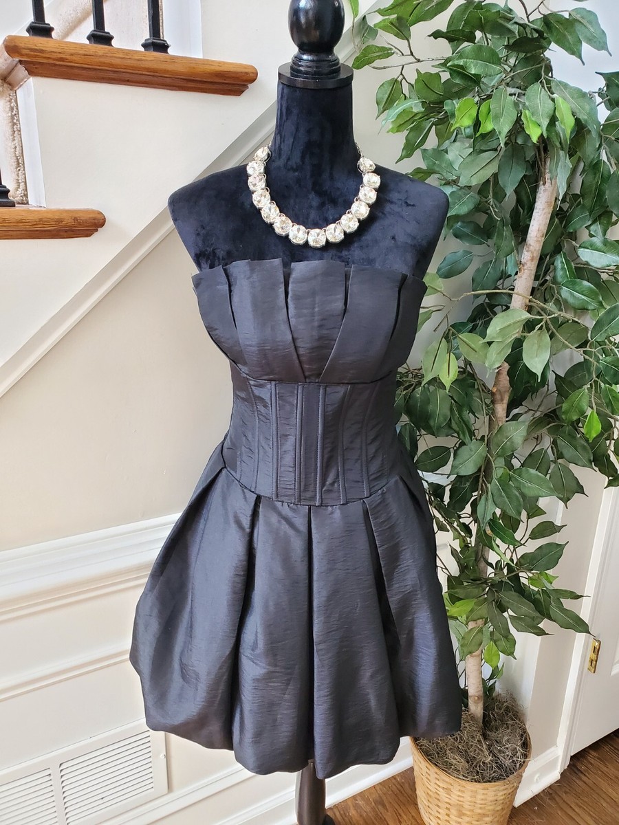 Robe Noire Romeo & Juliet Taille M - Style Sheath Sans Manches, Longueur Genou Pour Soirée