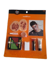 New Hide And EEK Boutique Zombie Halloween Makeup Kit