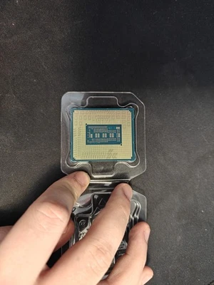 Core i5-13600K listing on ebay