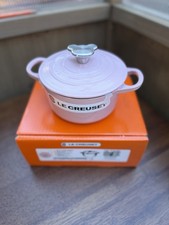 NIB Rare LE CREUSET Chiffon Pink Bear Knob0.9L/lqt Mini Cast Iron Dutch Oven