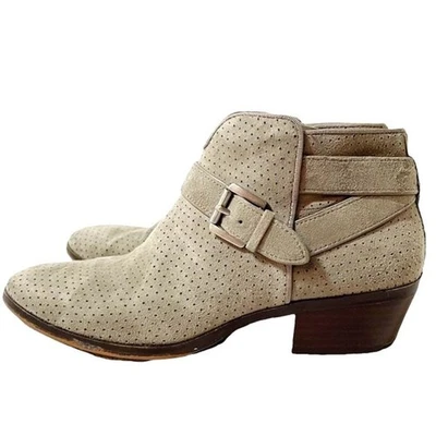 Botines occidentales Sam Edelman Patrisha de gamuza perforada color topo claro para mujer talla 6” - Imagen 1 de 4