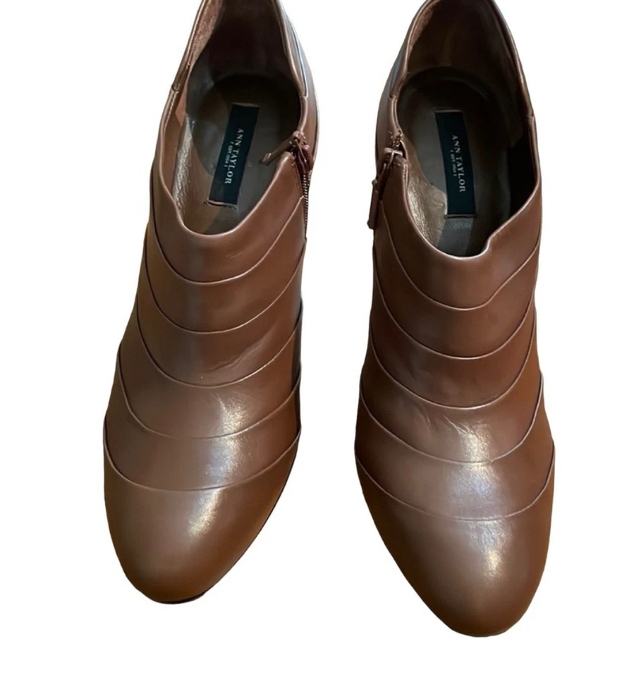 Ann Taylor Women’s Size 10 Lara Pleated All-Leather Brown Booties - Image 4 of 4