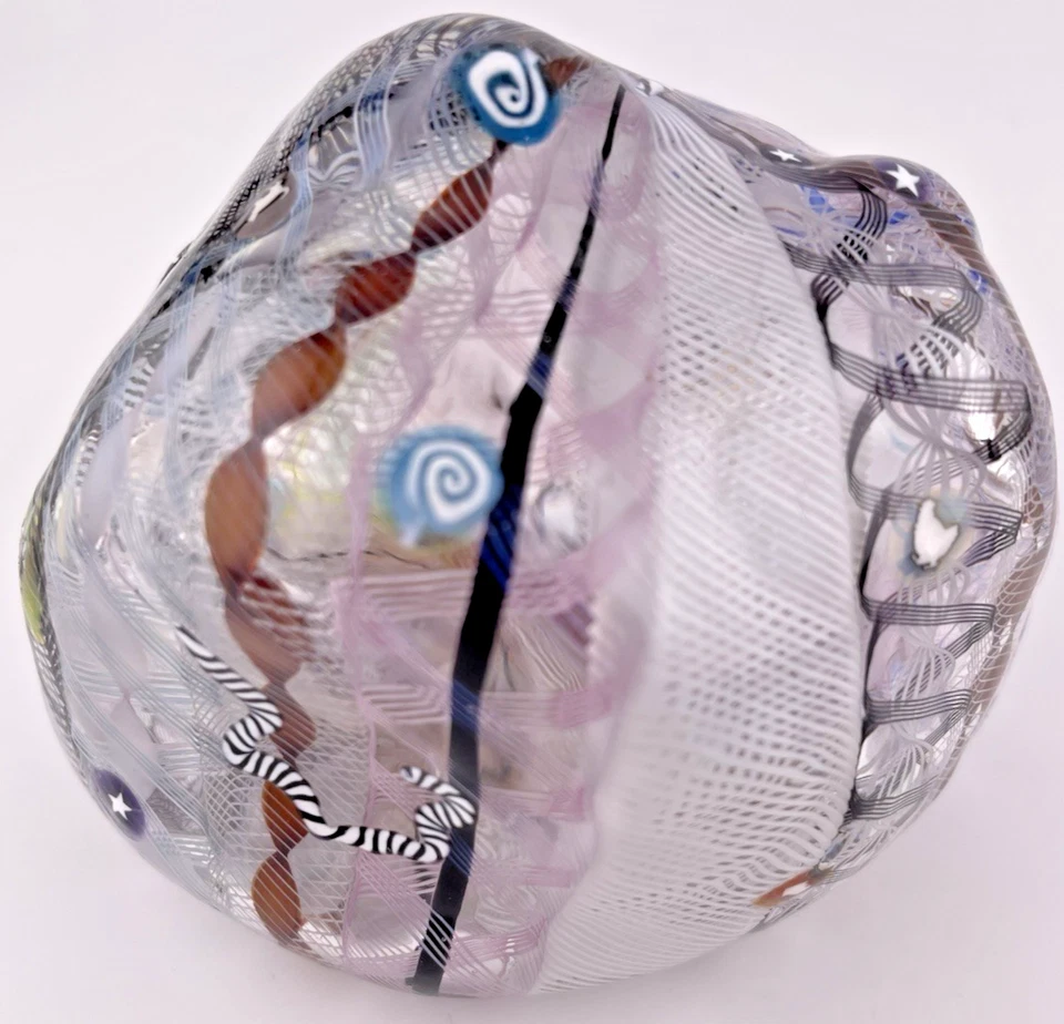 Richard Marquis & Ro Purser "Noble Effort" Murrini & Latticinio Paperweight 1986 - image 4 of 4