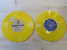 Lot Of 4 Golden Records Annie Oakley Bugs Bunny Roy Rodgers Yosemite Sam