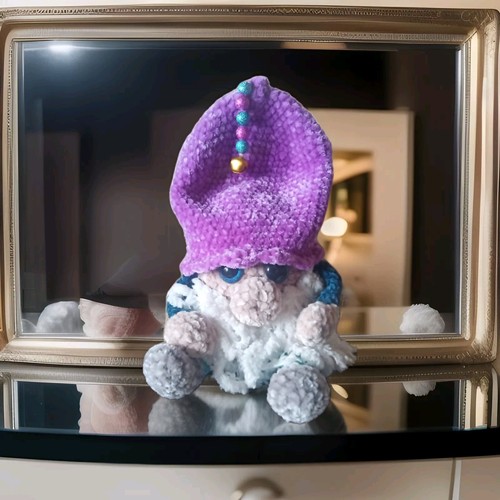 Amigurumi Figur......1 X Wichtel Kantenhocker, Chenille - Bild 2 von 5